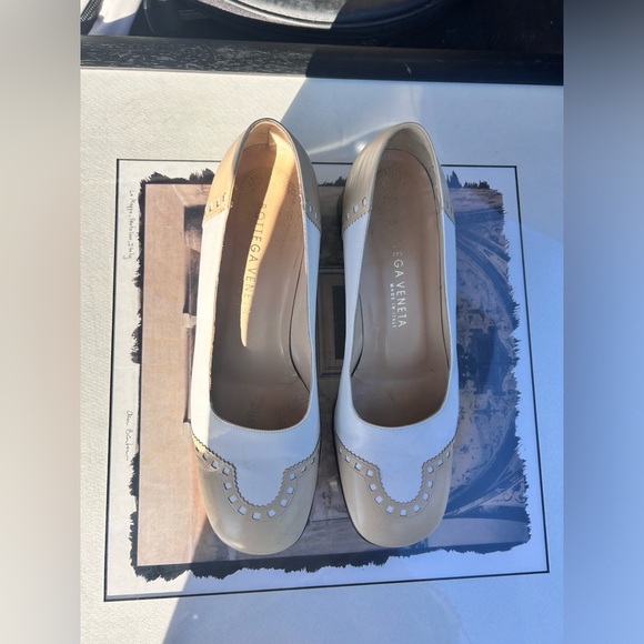 Bottega Veneta Classic square toe - Picture 3 of 7